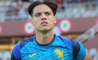 意甲联赛：罗马 2-0 都灵，全力冲刺欧冠资格